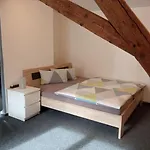 Апартаменты Grosse 130 M2 Gemuetliche Im Herzen Tribergs Триберг